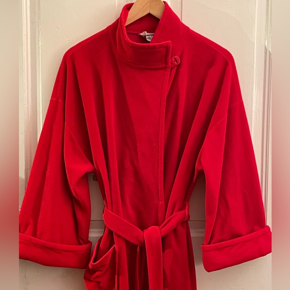 VTG dramatic Vanity Fair red robe medium - Picture 1 of 8